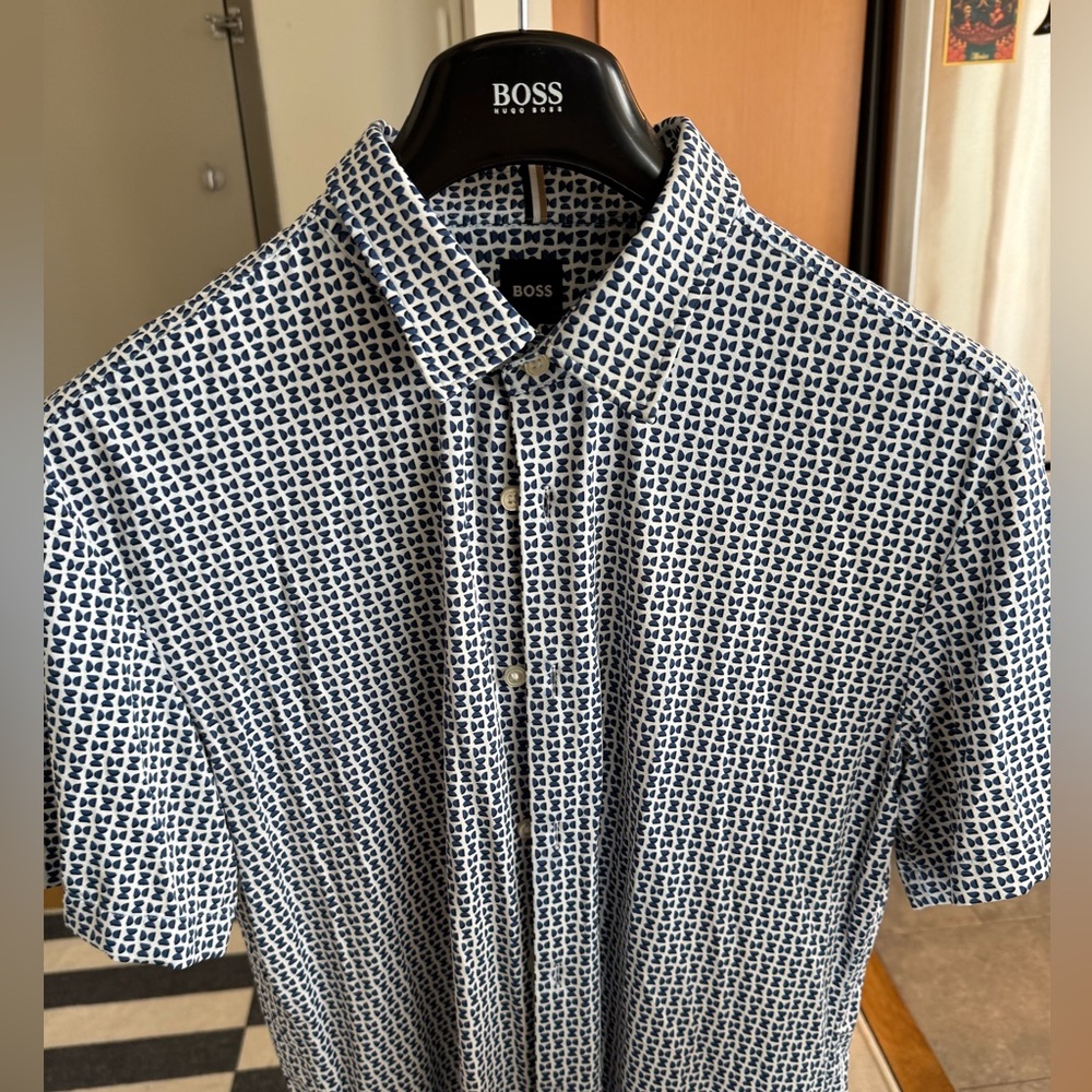 Boss Men's Navy and White Geometric Shirt